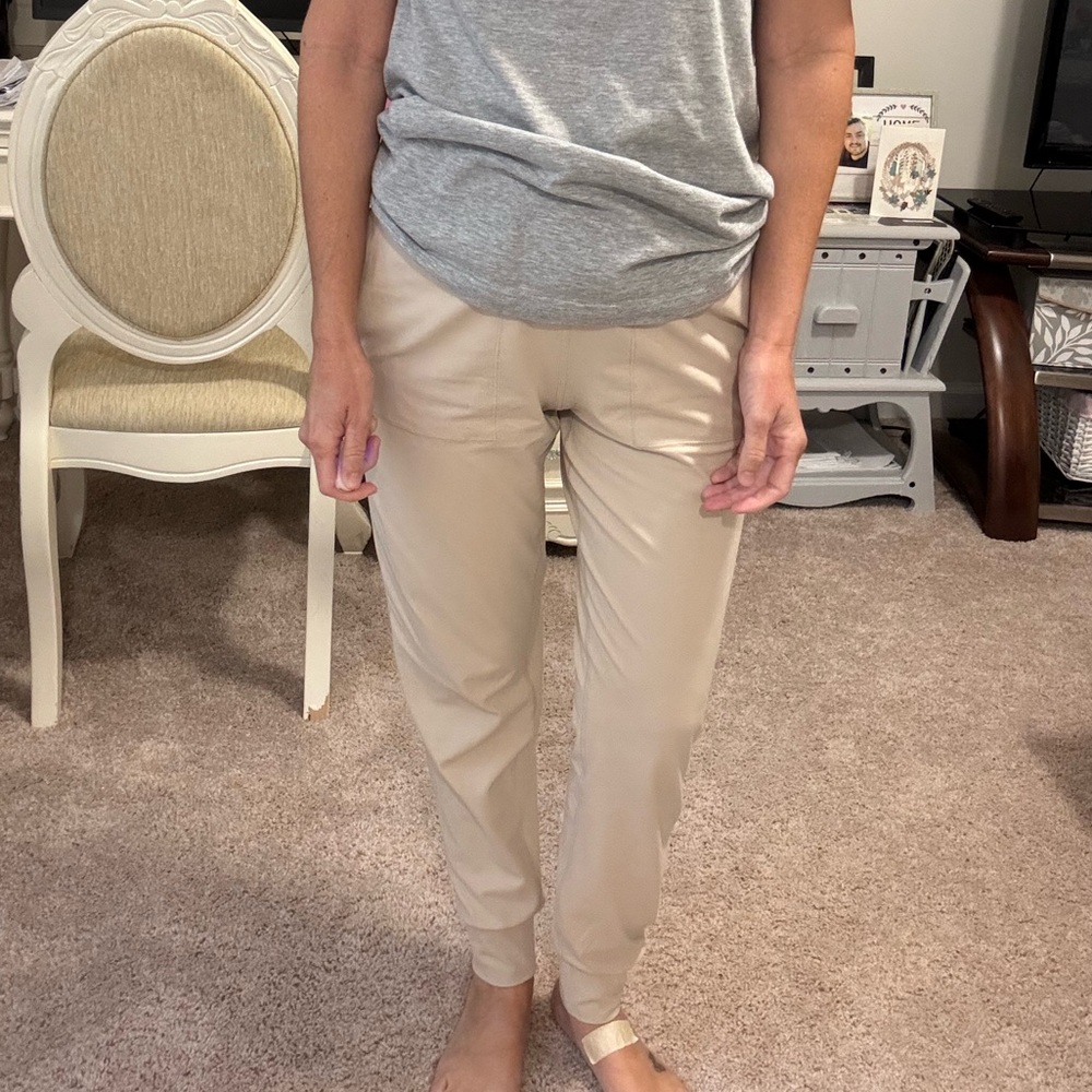 Sand/khaki/ Cream Women's joggers